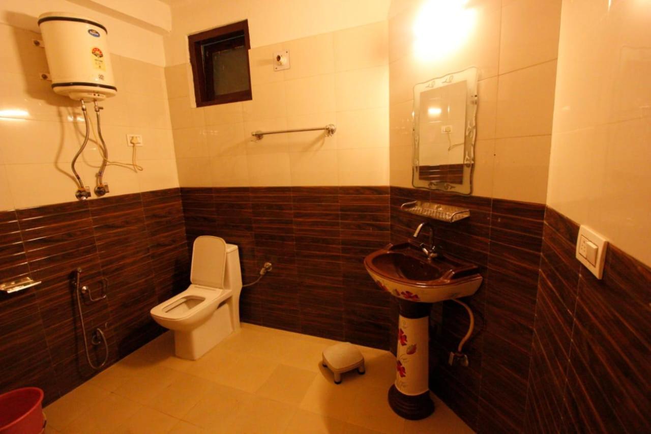 Tirthan Crest Homestay Banjar Exterior photo