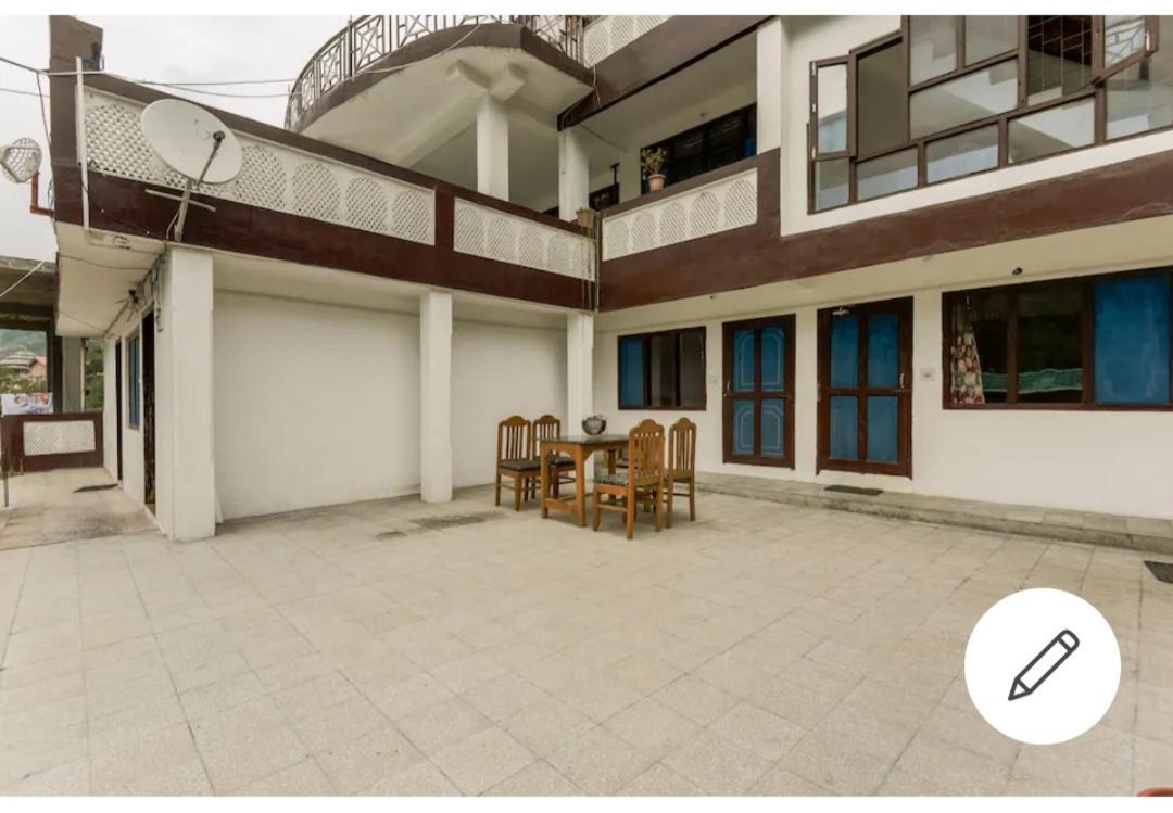 Tirthan Crest Homestay Banjar Exterior photo