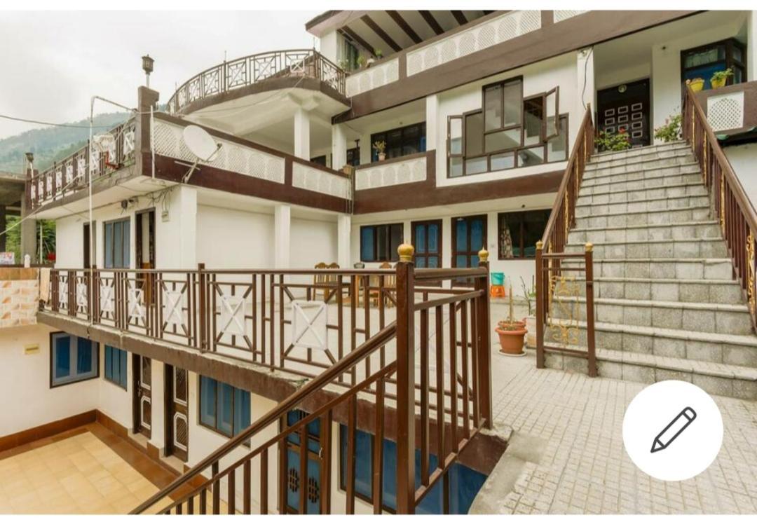 Tirthan Crest Homestay Banjar Exterior photo